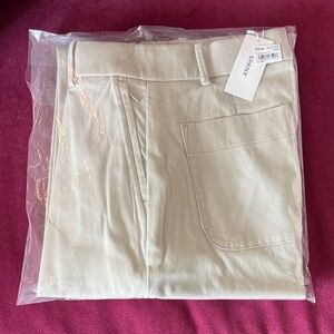 NWT SPANX supersmooth Stretch Twill
Cropped Wide Leg Pant